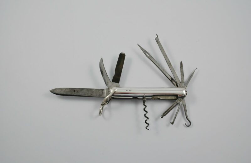 Silver mounted penknife by Henry William Dee, London 1872.
