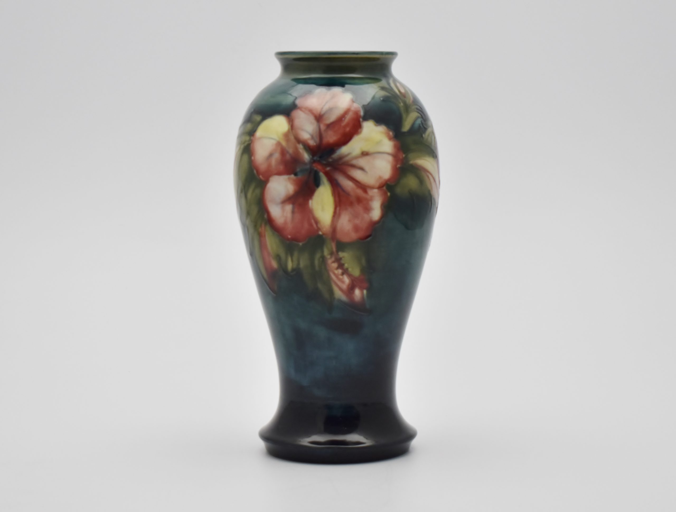 Walter Moorcroft 'Hibiscus' vase. - Image 4