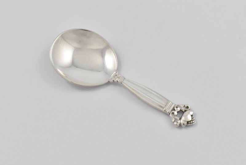 Georg Jensen ‘830’ silver ‘Acorn pattern’ caddy spoon with Copenhagen control mark for 192? and assay masters mark for C.F Heise (1904-1932).