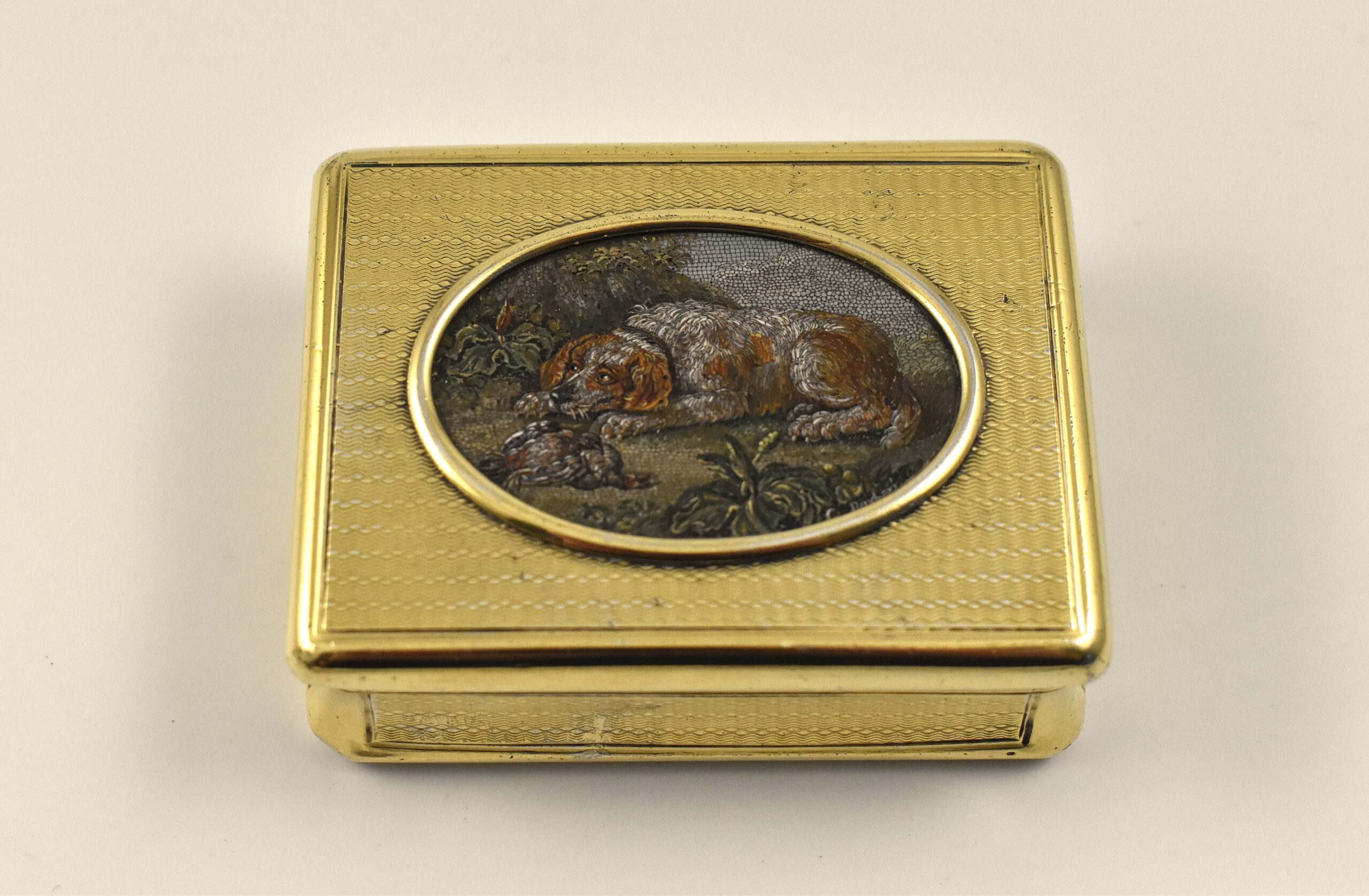 An exceptional silver gilt snuff box marked for London 1813 by Daniel Hockley surmounted with a signed micromosaic made in Rome by Gioacchino Barberi (1772-1857) probably after a painting by Johann Wenzel Peter (1745- 1829). - Image 2