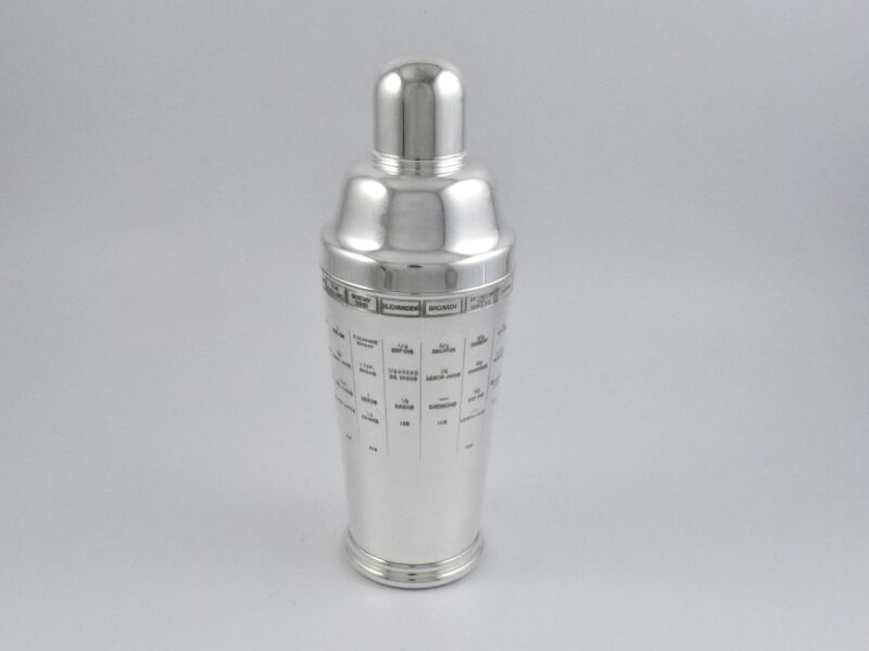 Mid-20th century English silver plated ‘Recipe’ cocktail shaker marked ‘KINGSWAY PLATE, ONE & THREE QUARTER PINTS, REGD No 792330’ by William Suckling Ltd.