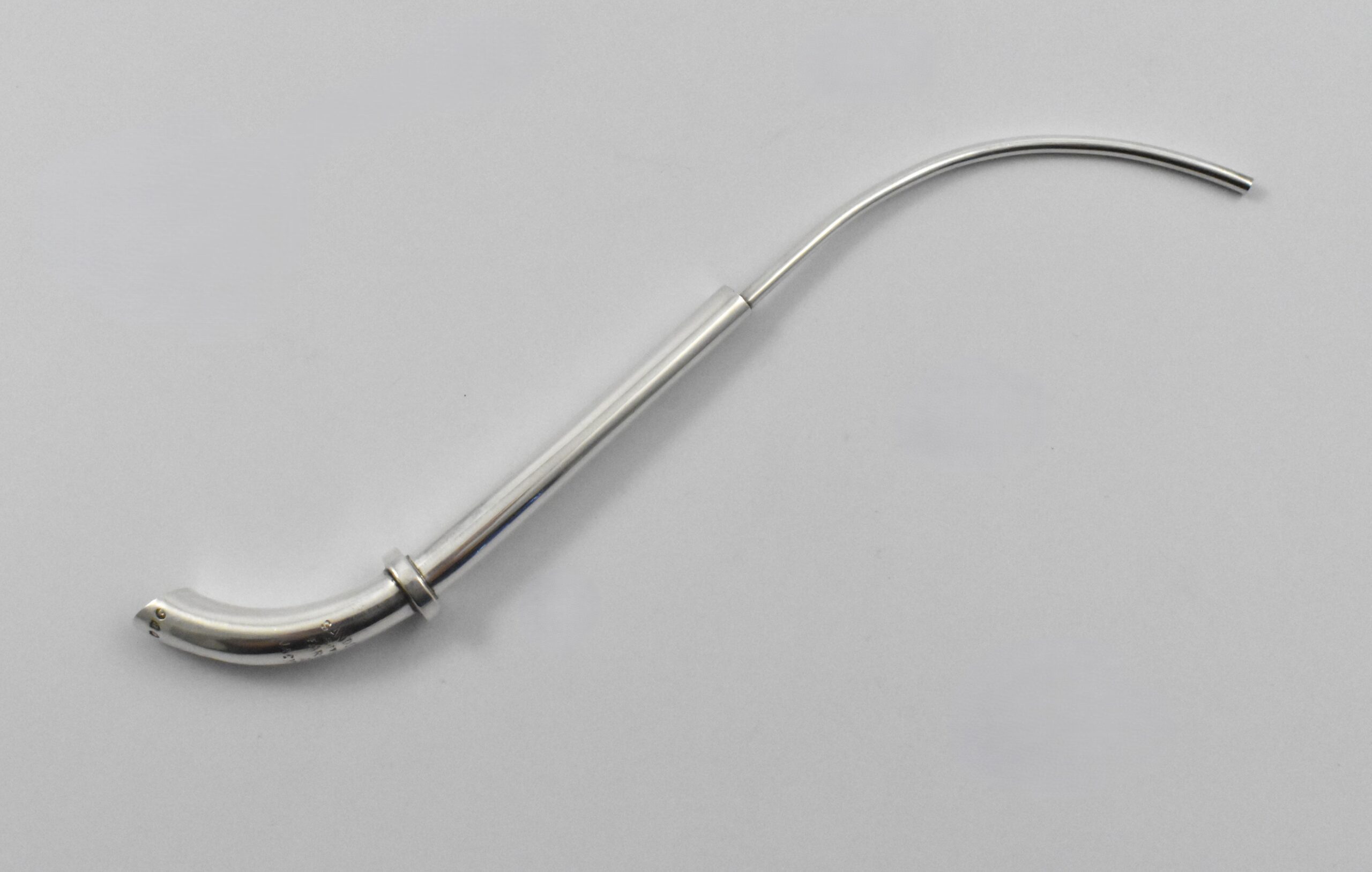 Victorian silver respiratory tube in case marked for London 1877, engraved SANDERMAN’S PATENT FARROW & JACKSON’ by George Fisher. - Image 3