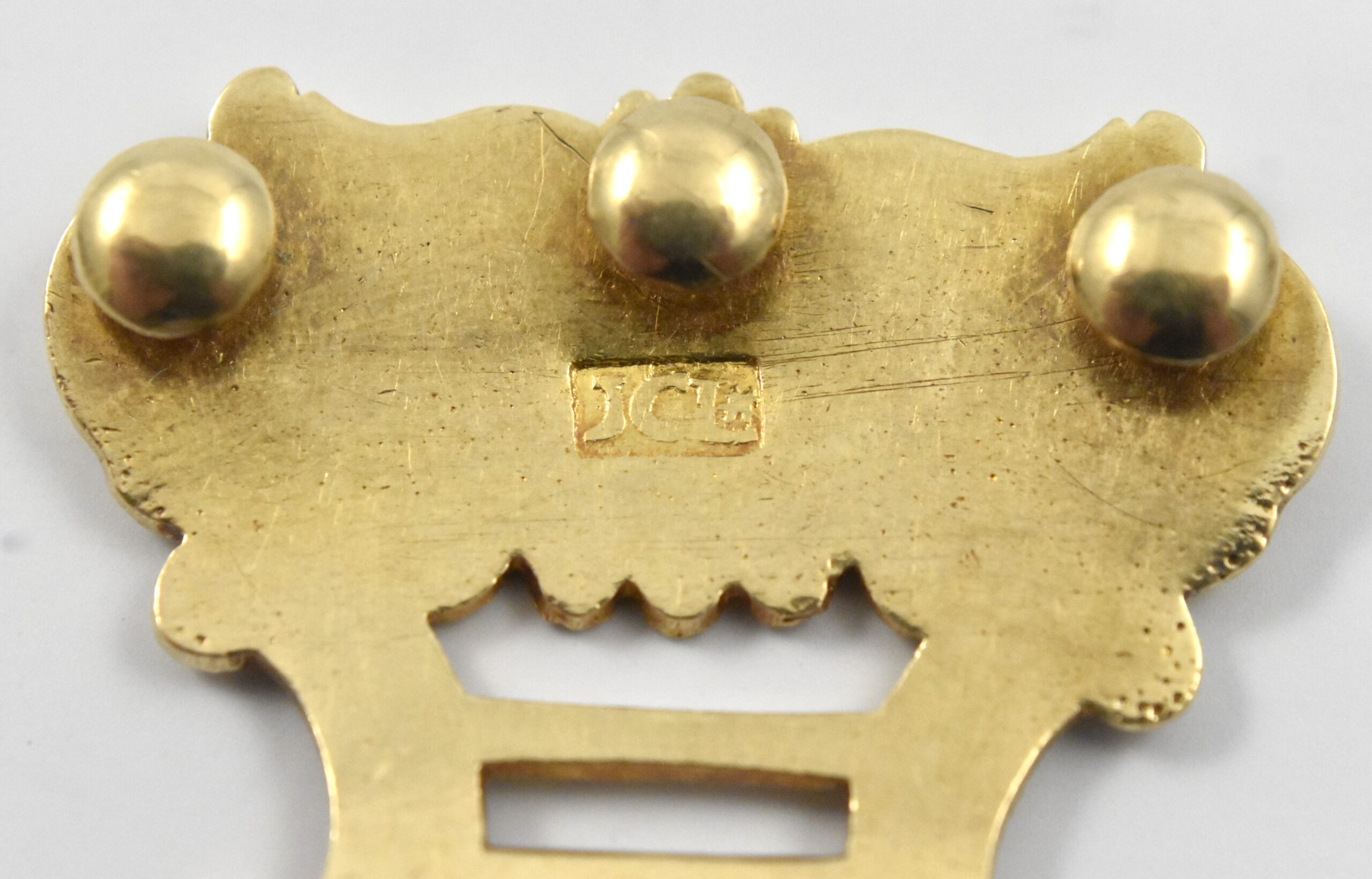 Rare Cape 19ct gold double buckle by Johannes Casparus Lotter, Circa 1811- 1823 in a later case. Only a handful of Cape Gold pieces are recorded, including an 18ct gold snuff box and five gold hair pins. Tested by Cape Precious Metals in 2017 as 19.135 Karat, the balance comprising both copper & silver. - Image 5