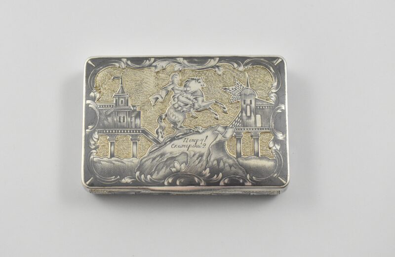 Russian ‘84’ silver and niello snuff box with a view of the monument to Peter the Great in St. Petersburg marked for Moscow 1826 by Ivan Kaltikov (1820- 1834) and with assay Master mark for Nicholai Bubrovin (1822- 1855)