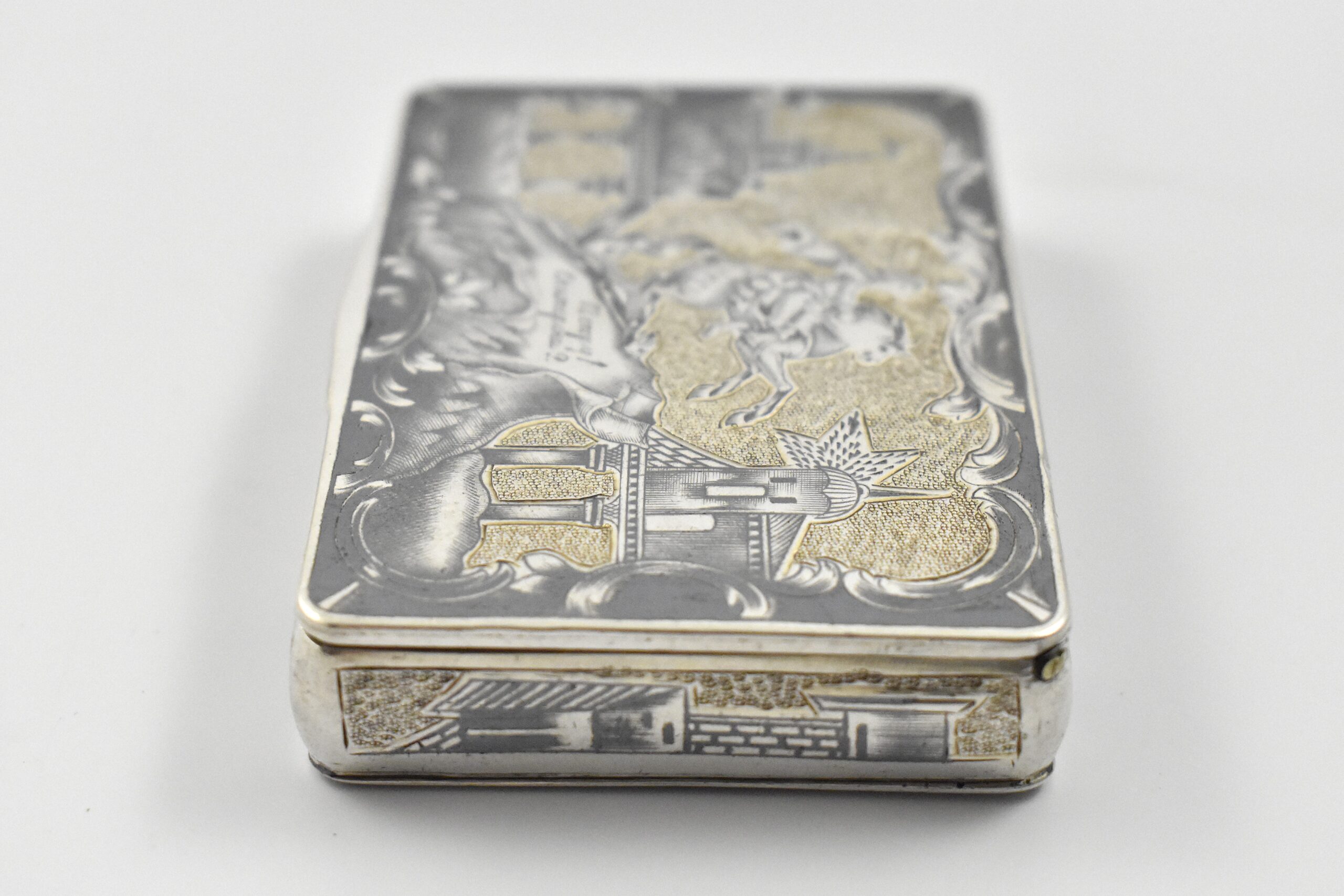 Russian ‘84’ silver and niello snuff box with a view of the monument to Peter the Great in St. Petersburg marked for Moscow 1826 by Ivan Kaltikov (1820- 1834) and with assay Master mark for Nicholai Bubrovin (1822- 1855) - Image 5