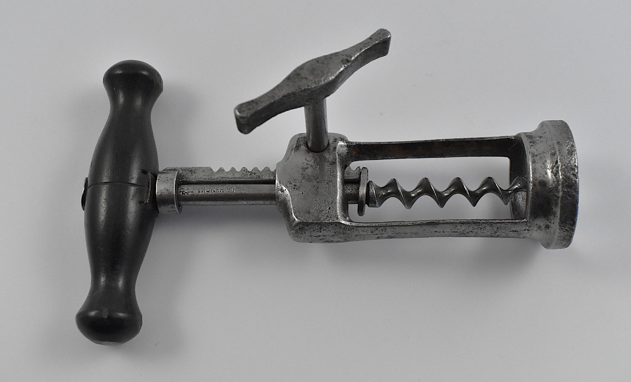 A German steel open frame corkscrew with side rack by J. A. HENCKELS as shown in the Henckels catalogue at the end of the 19th century. - Image 4
