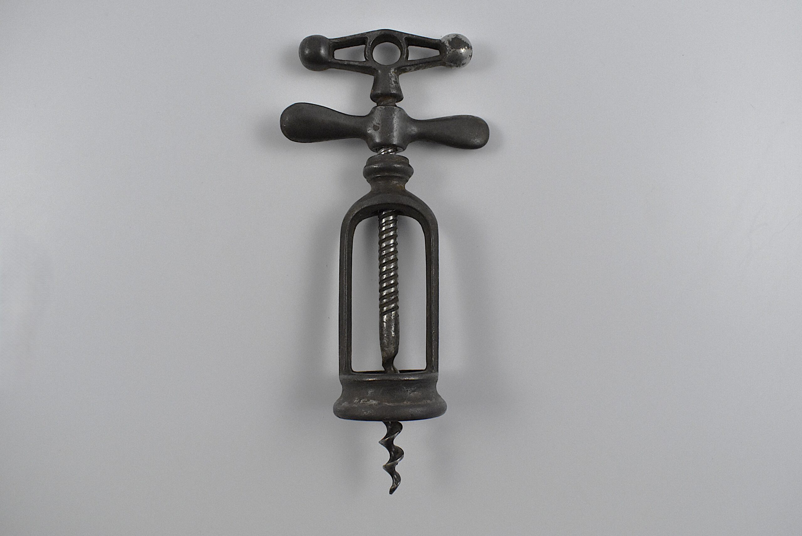 A French mechanical all steel propeller type corkscrew known as the 'Aero'.