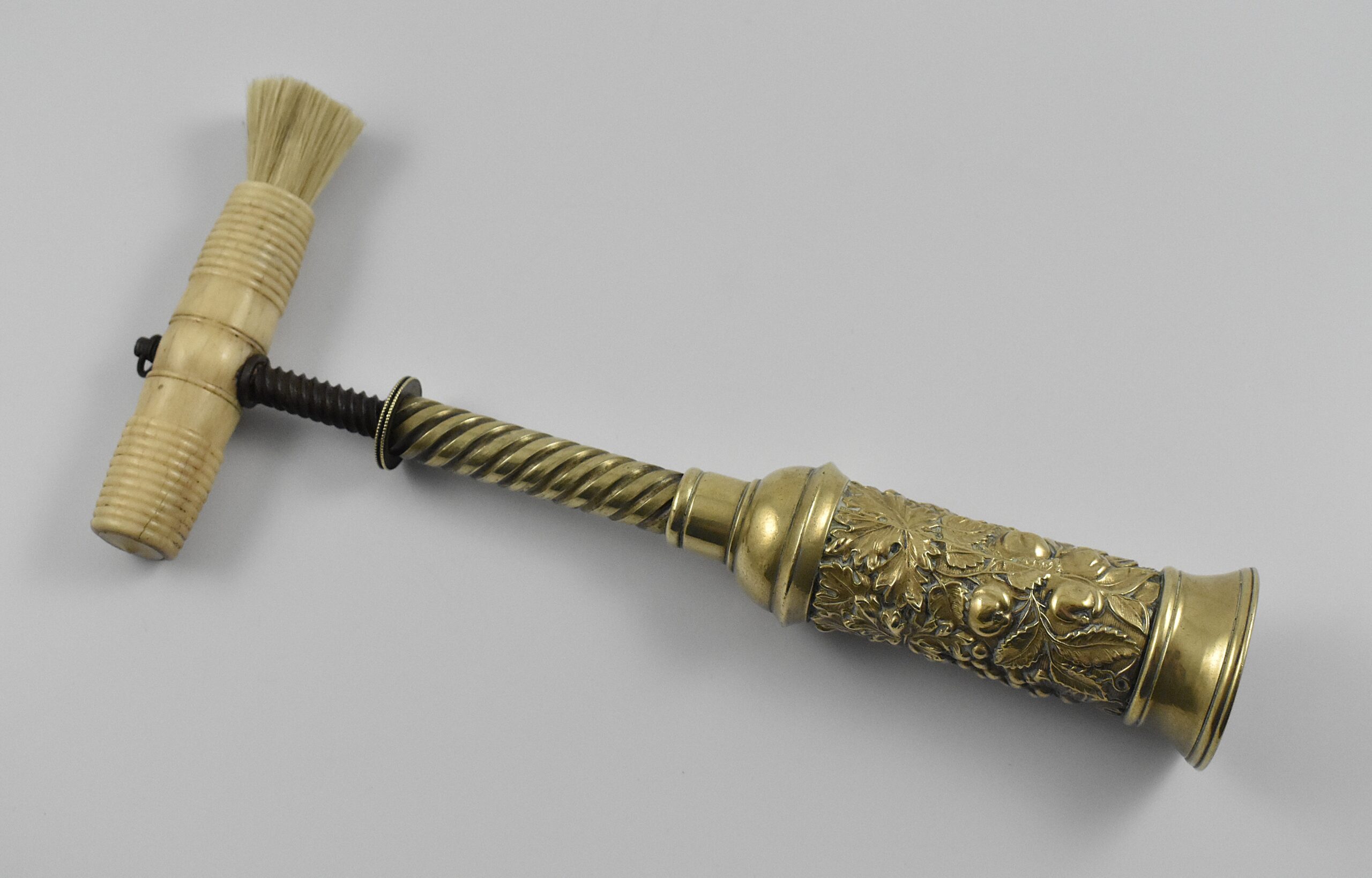 A rare and magnificent brass “Thomason” “Harvest barrel” or “Autumnal Fruits” corkscrew. - Image 4