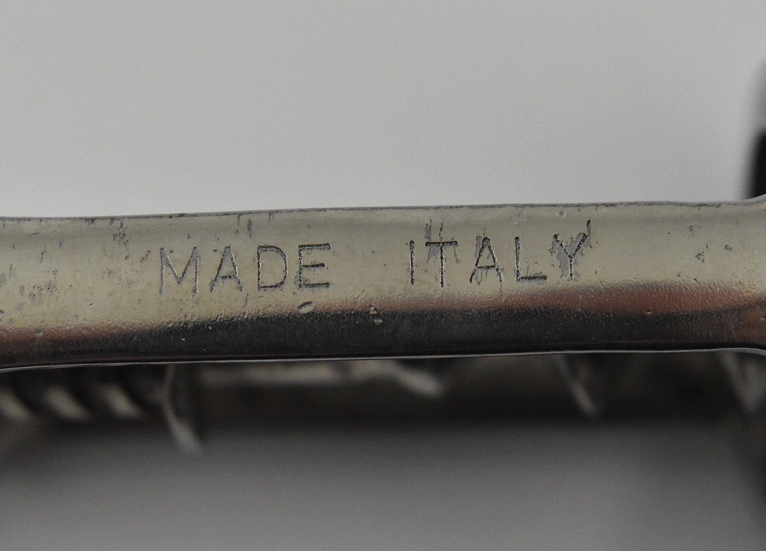 A chrome plated all steel mechanical corkscrew known as the ‘Bodega’. This was after Ernst Scharff’s 1899 German patent. This example marked “MADE ITALY” on the frame. - Image 6