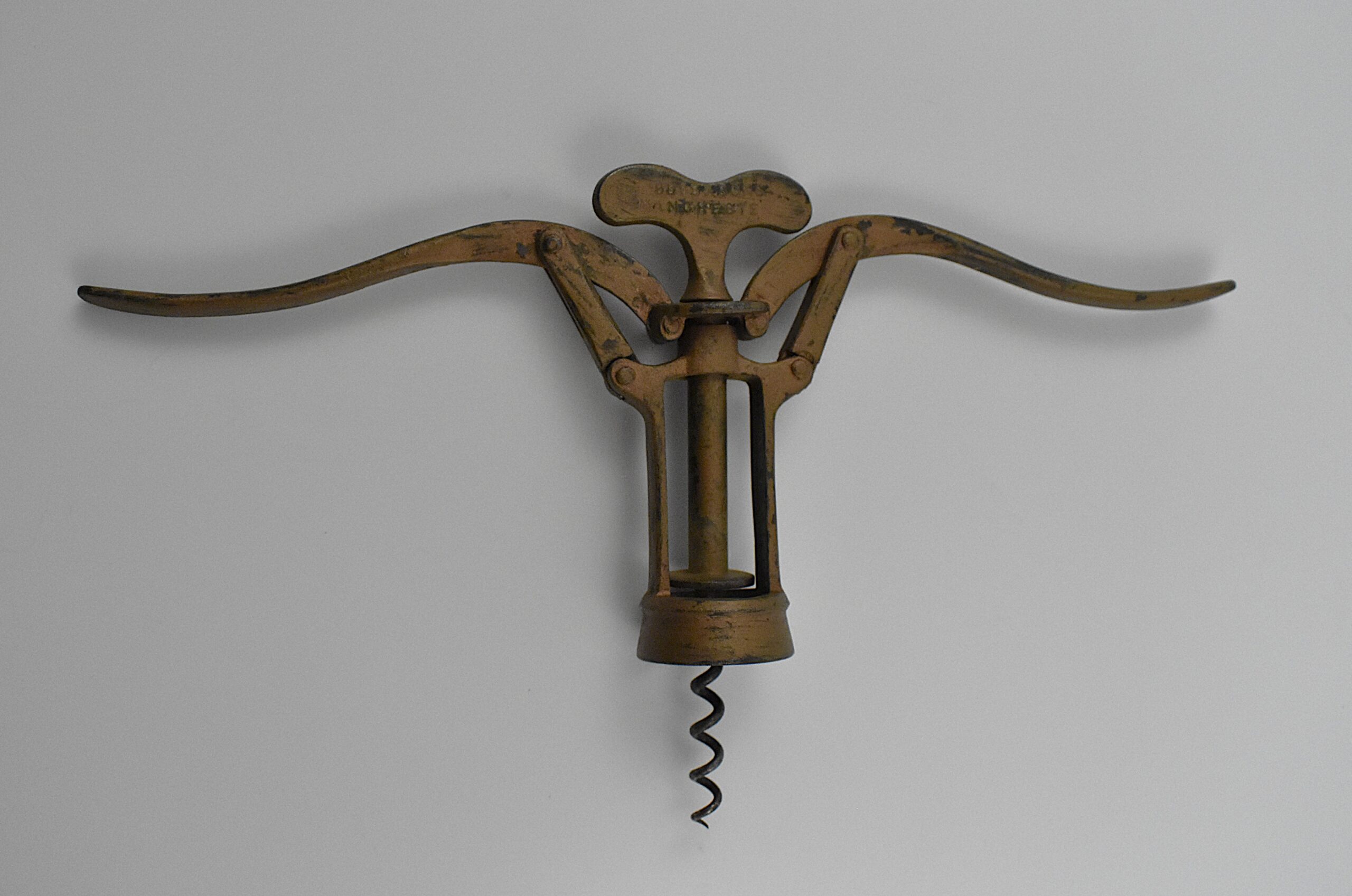 An all-steel James Heeley & Sons double lever corkscrew with the original copper bronze wash. This example marked “JAMES HEELEY & SONS 6006 PATENT DOUBLE LEVER” on the handle and ‘A 1 PATENT’ on the arms. Neville Smith Heeley trading as James Heeley and Sons of Graham Street, Birmingham was granted a patent No. 6,006 on the 23rd of April 1888 for this design. - Image 3